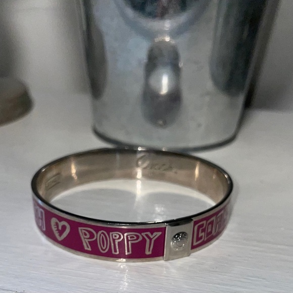 Vibrant color , adds a little edge to any outfit! - Picture 2 of 3